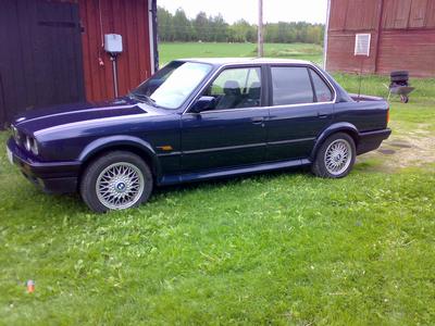 BMW 325ix -89