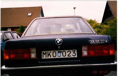 BMW 320 -86