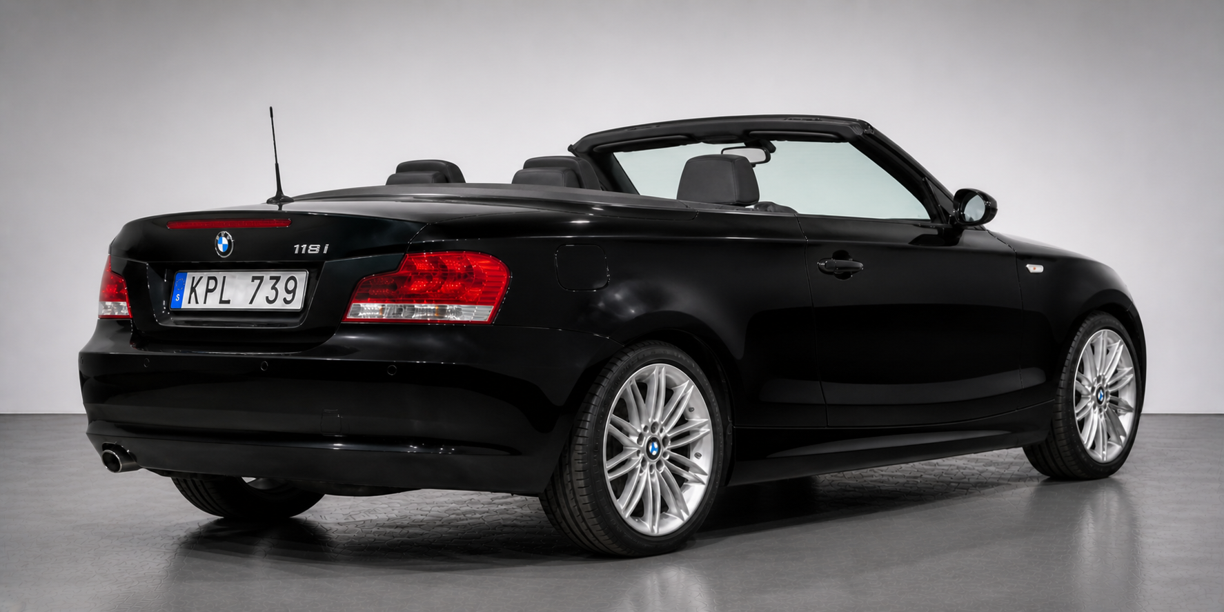 BMW 1-serie E88