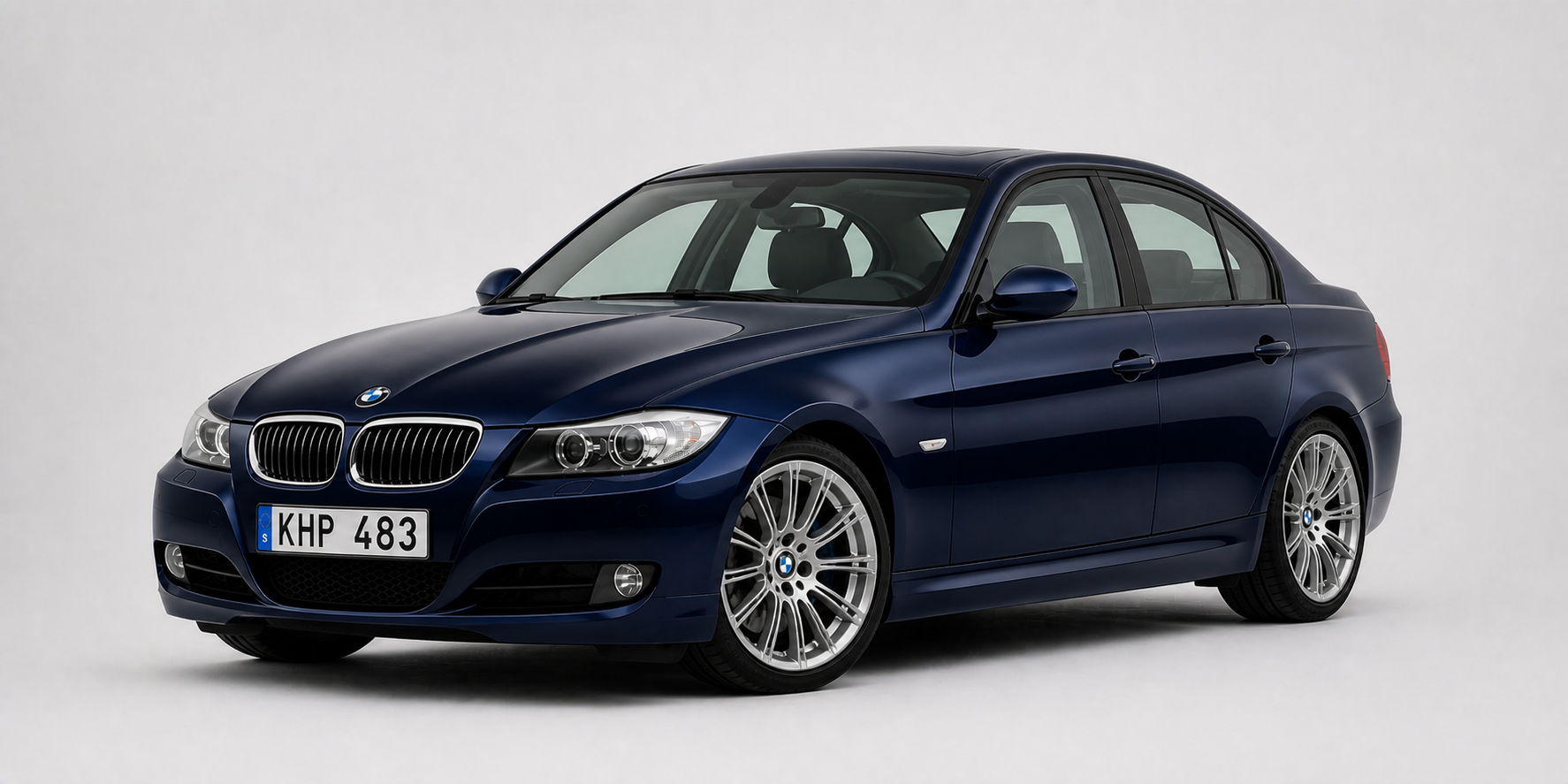 BMW E90 4-d sedan framifrån