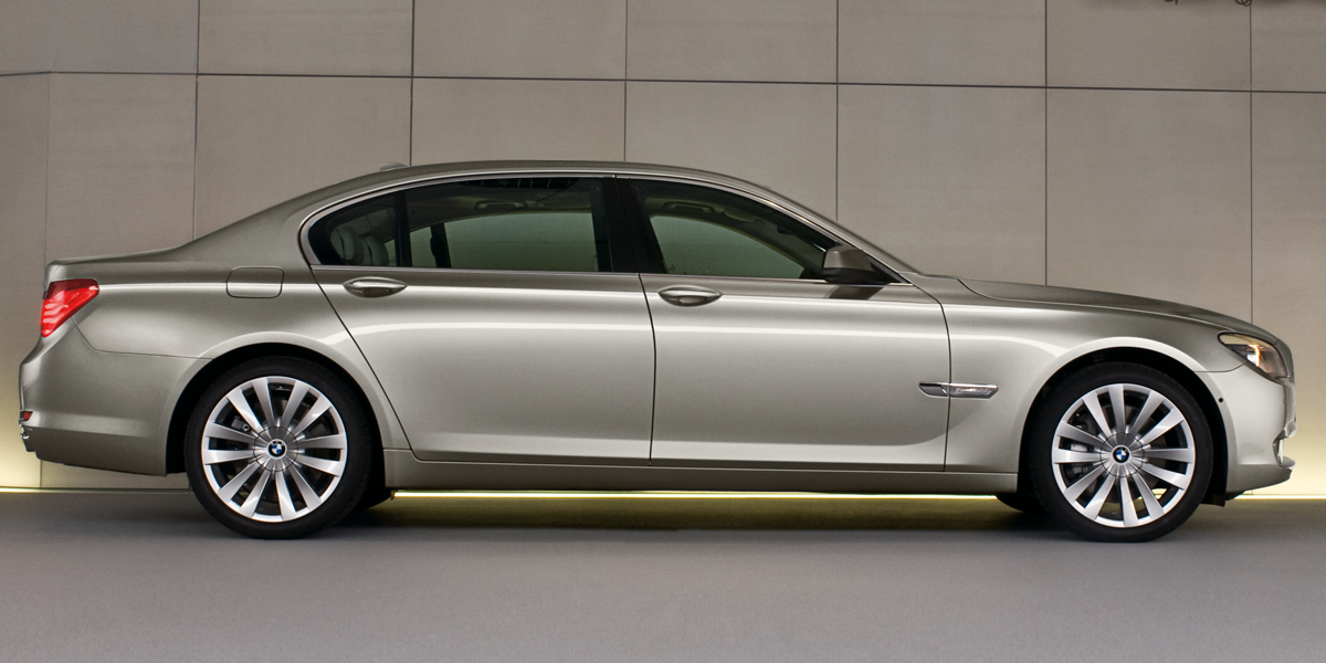BMW 7-serie F02