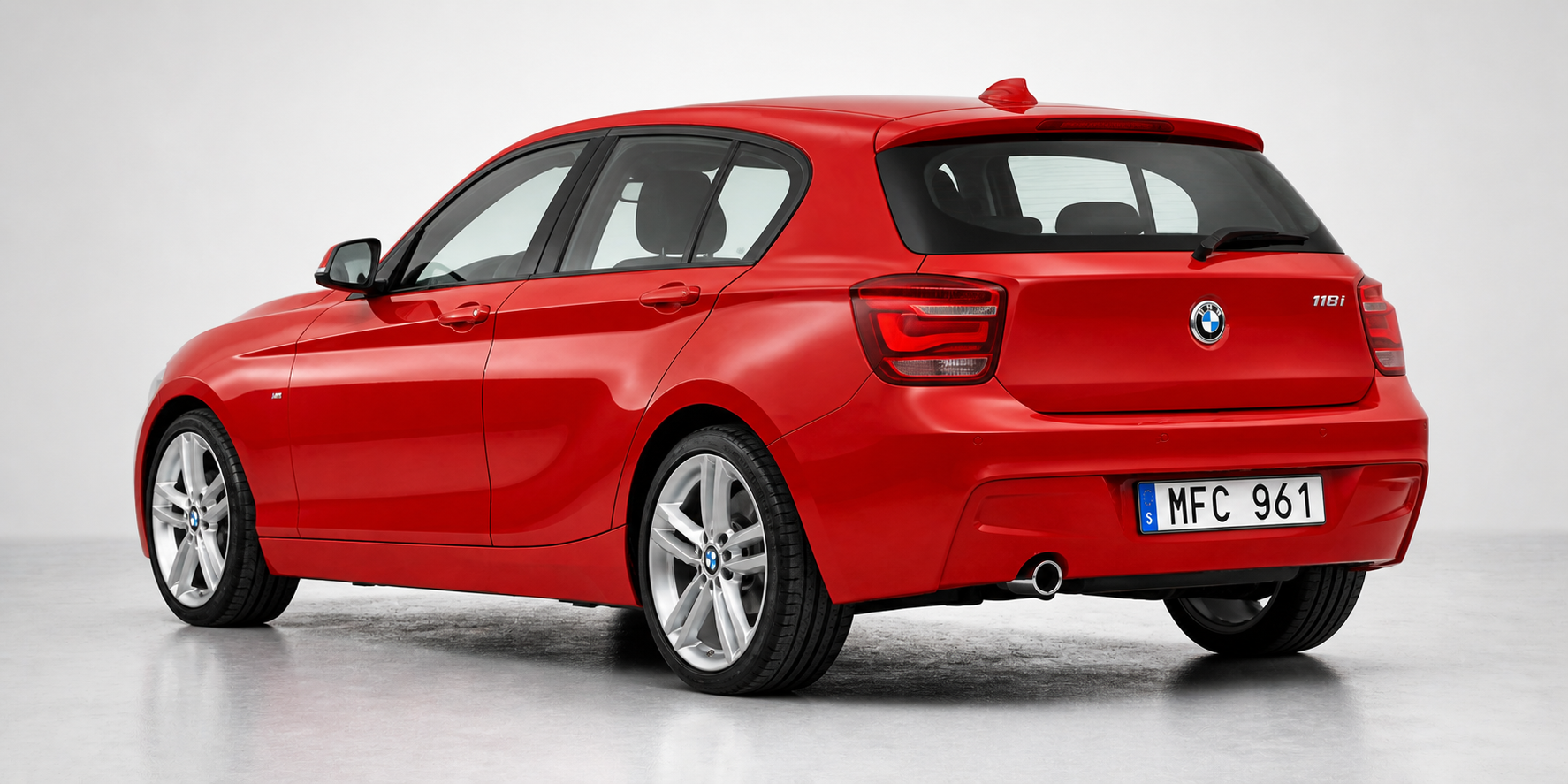 BMW 1-serie F20 5-d bakifrån