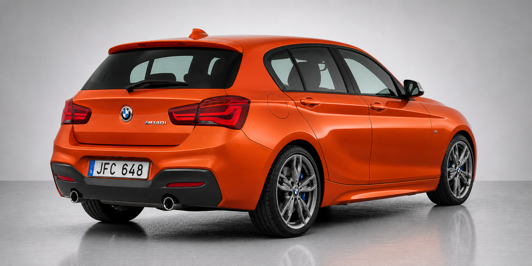 BMW 1-serie F20 LCI M140i bakifrån