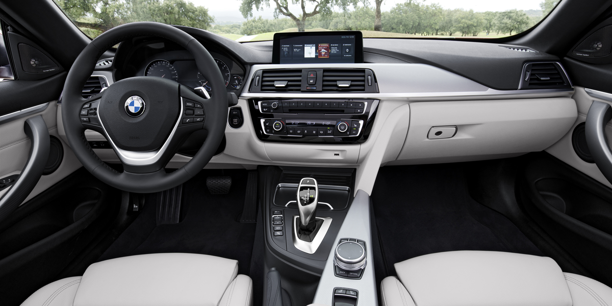 BMW F33 interiör
