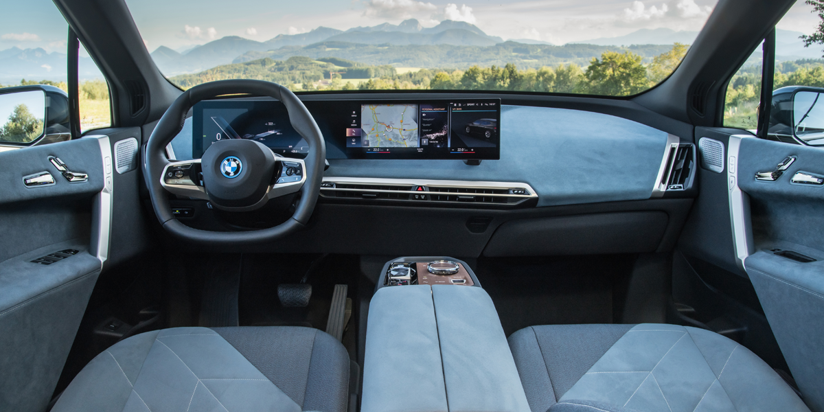 BMW iX