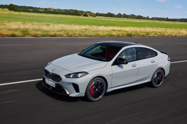 BMW M235 Gran Coupé bakifrån