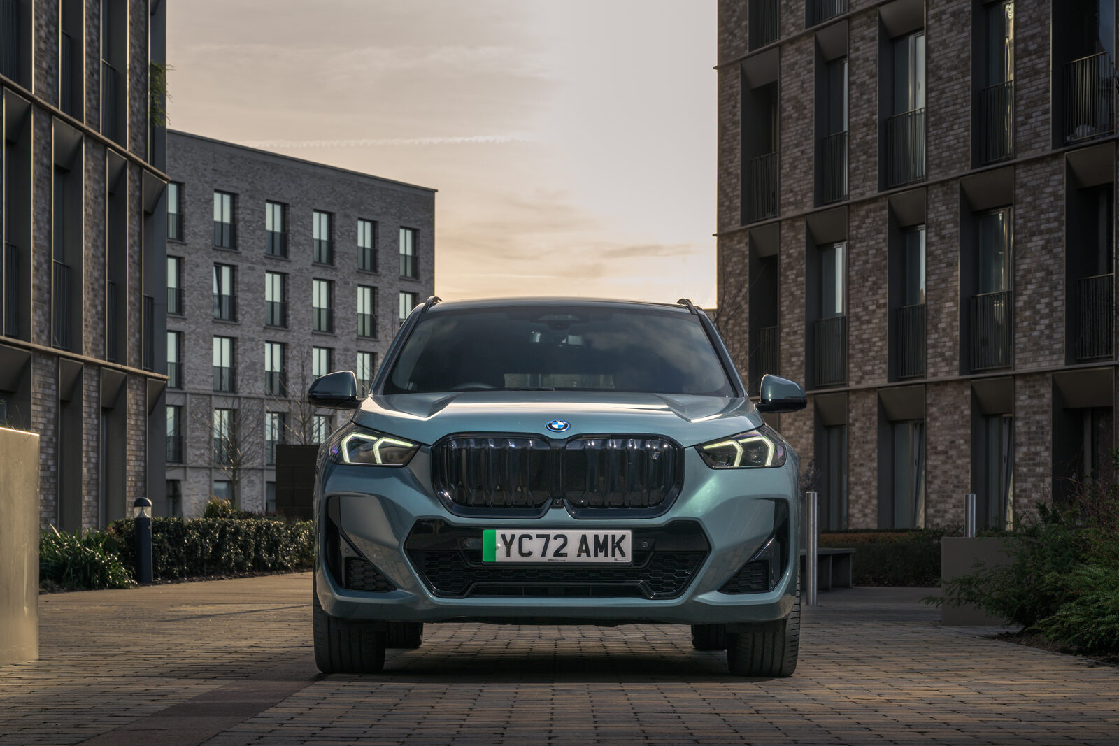 BMW iX1 xDrive30 M Sport — exteriör