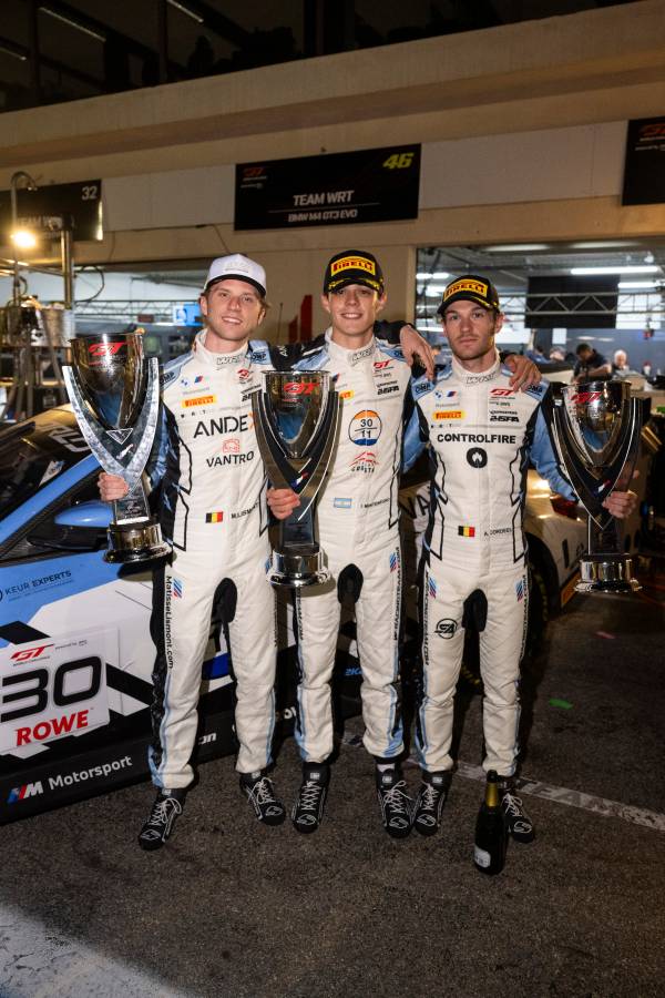 BMW M4 GT3 EVO #30 Team WRT