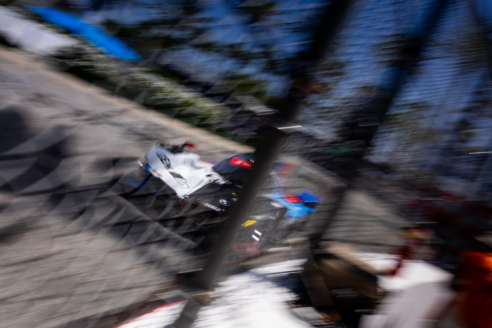 BMW M Hybrid V8 #25 Marco Wittmann och Philipp Eng i Long Beach