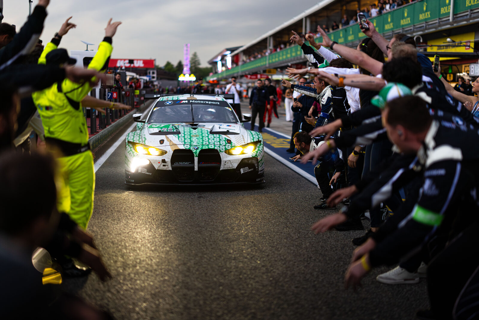BMW M Hybrid V8 i Hypercar-klassen vid Imola