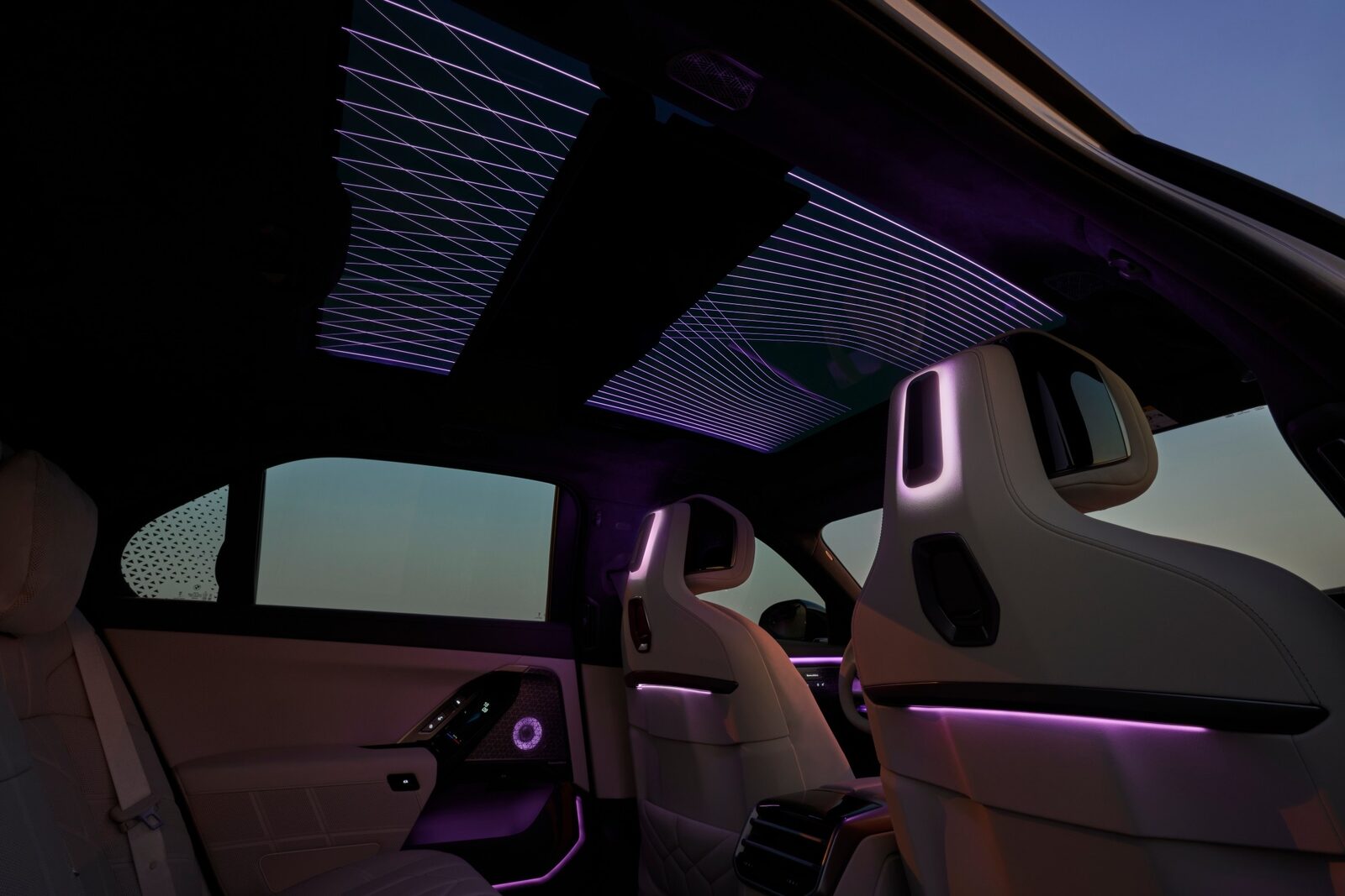 BMW 7-serien interiör med Panoramic iDrive