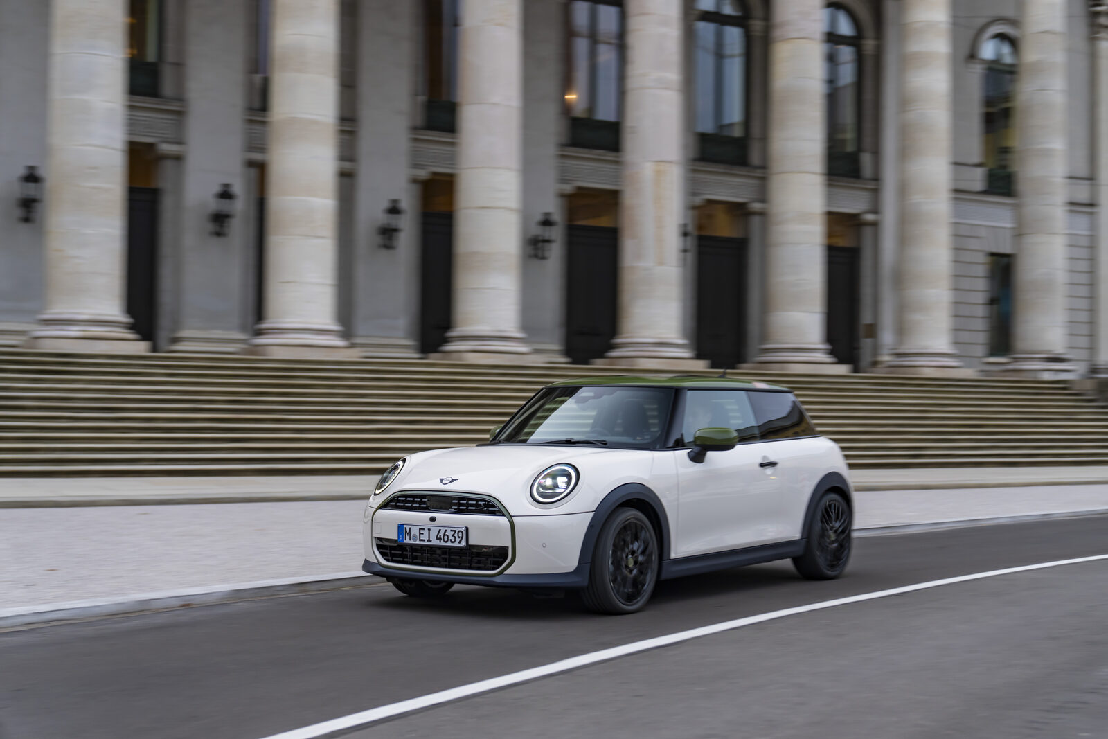 MINI Cooper vid Auto China 2026 i Peking