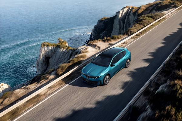 BMW iX3 Long Wheelbase vid Auto China 2026