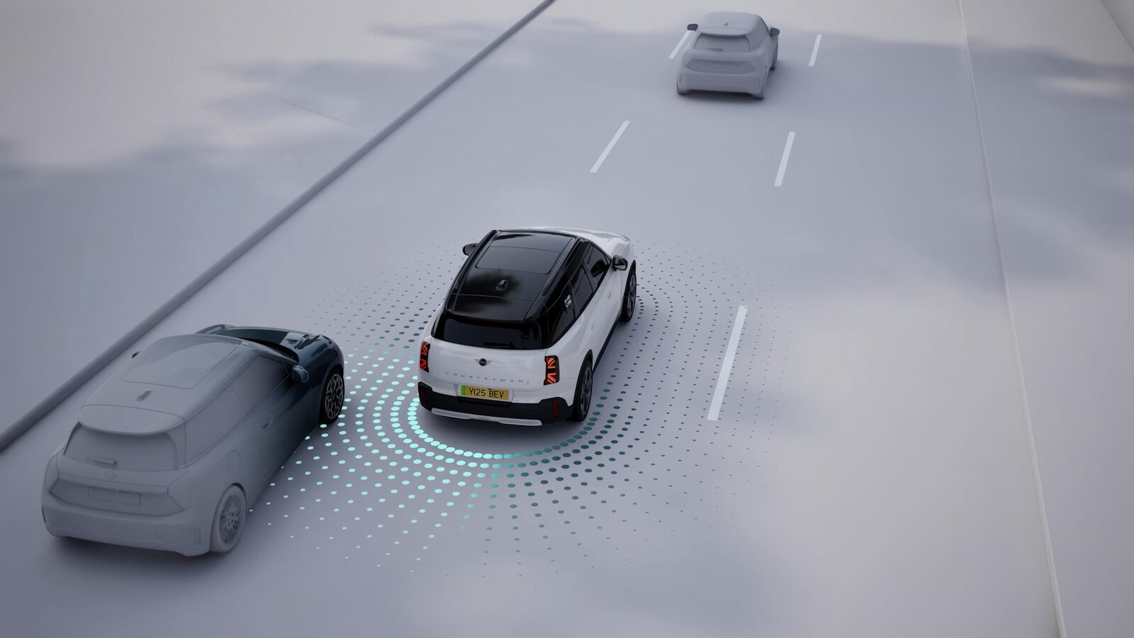 MINI Countryman med visualiserade radarvågor som detekterar fordon i blinda fläcken vid filbyte på motorväg