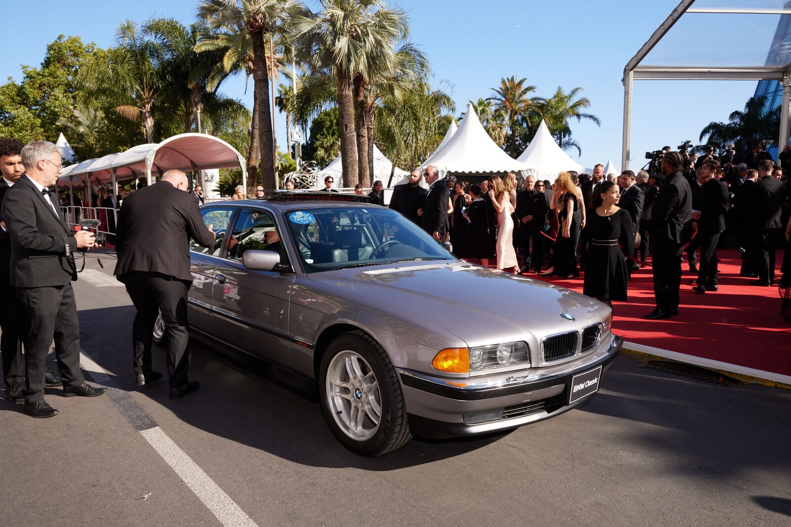 BMW och E38 James Bond-bil i Cannes