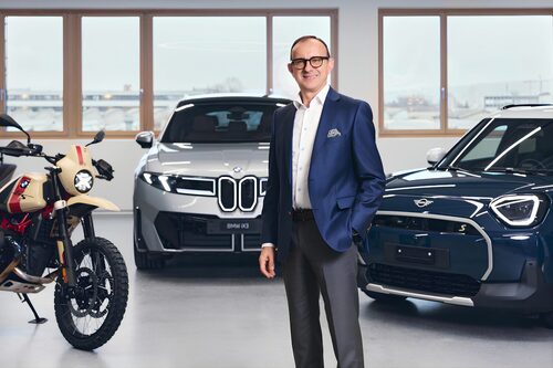 LEGO byggde en BMW M3 E30 — och BMW byggde en fullstor replik