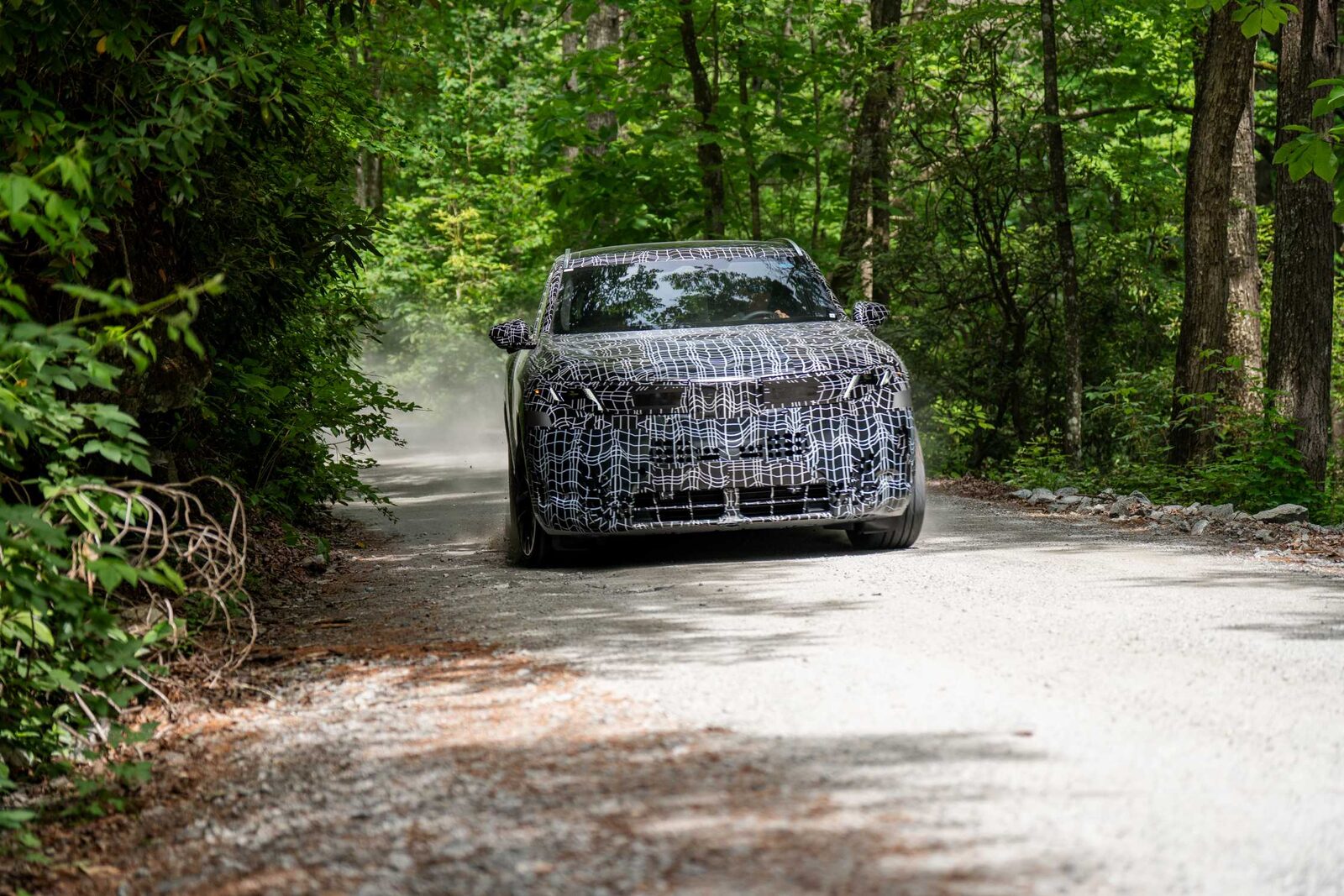 Nya BMW X5 G65 i kamouflage på testväg i Spartanburg
