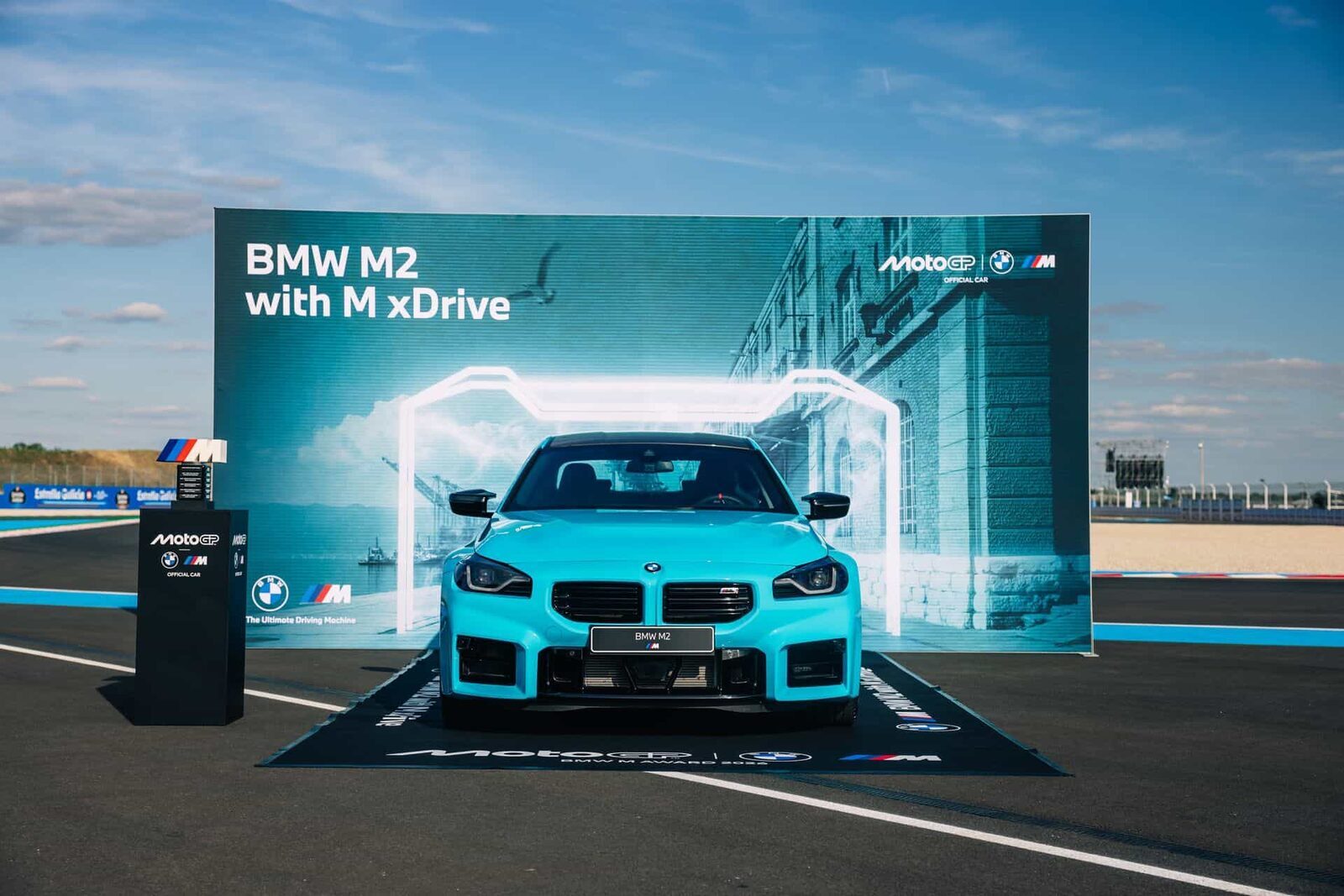 BMW M2 med M xDrive vid M Award-podiet på Balaton Park Circuit