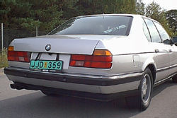 750i