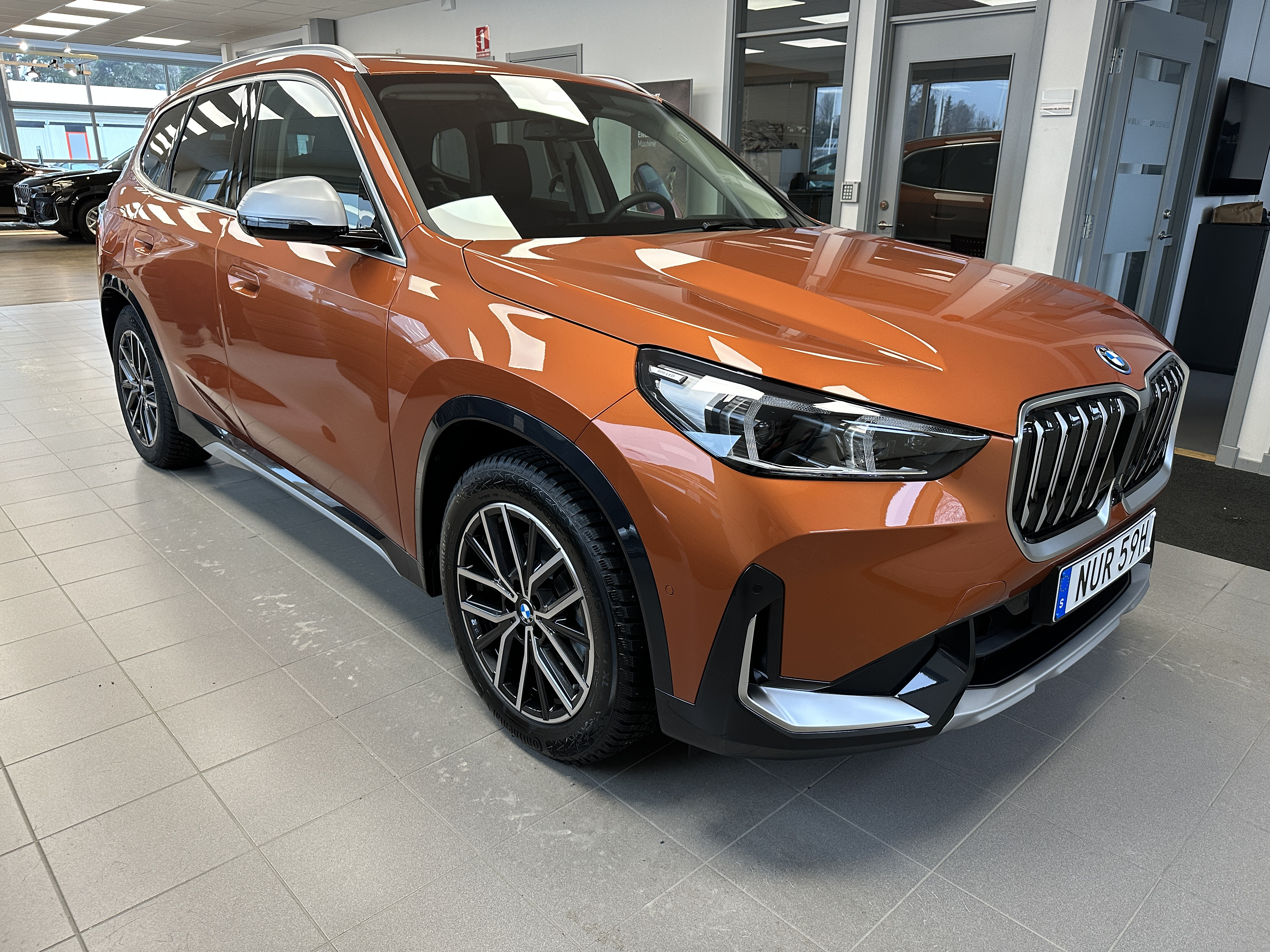 BMW iX1