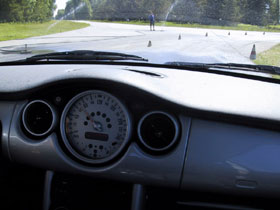 Inga problem med kurvan i 70 km/h