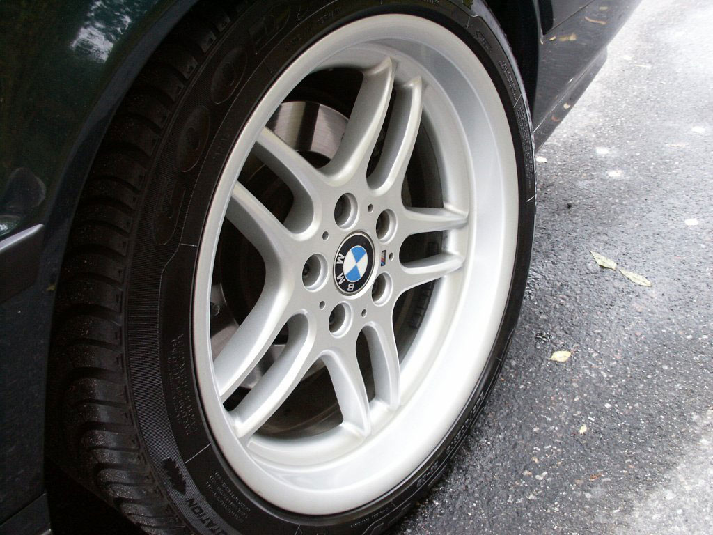 540i Touring ESS (E39) vs M5 Touring (E34) – Två generationers sportsköp!