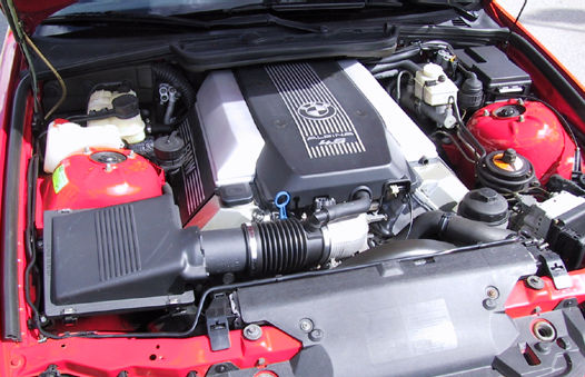 Alpina B8 E36 – Får man ner en 4,6-liters V8 i en E36?