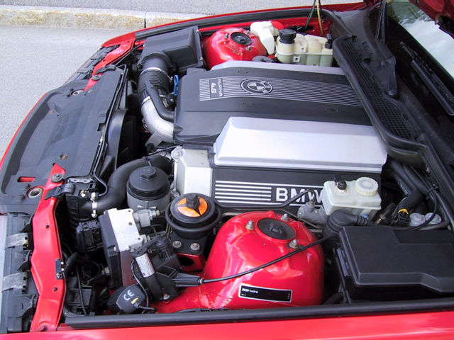 Alpina B8 E36 – Får man ner en 4,6-liters V8 i en E36?