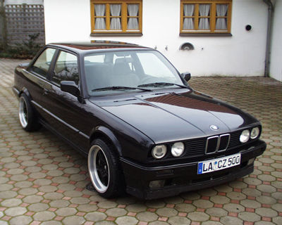BMW 350i – E30 besiktigad med monstertolva!