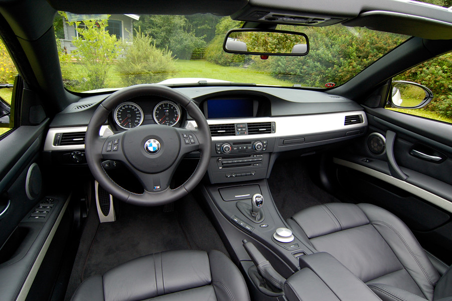 BMW M3 Cabriolet DKG – Formula fälltak