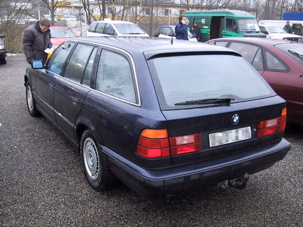 Blå touring till salu