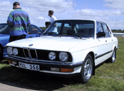 E28