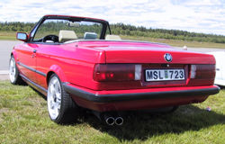 325i Cab -87