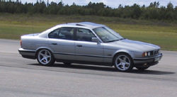 525i 