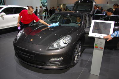 Porsche Paris 2010