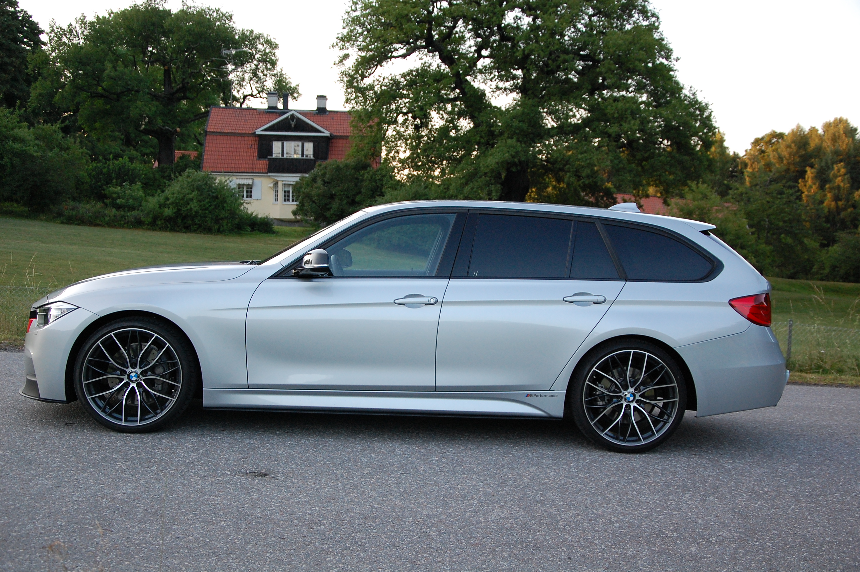 BMW 330d touring M Performance
