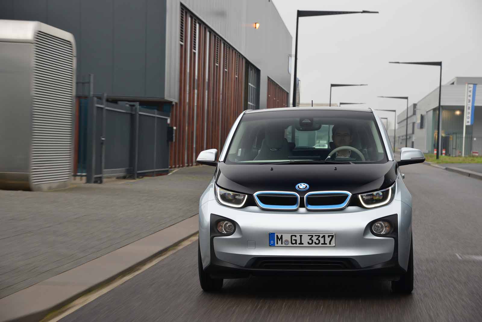 BMW i3 Elektrisk och elektrolysande!