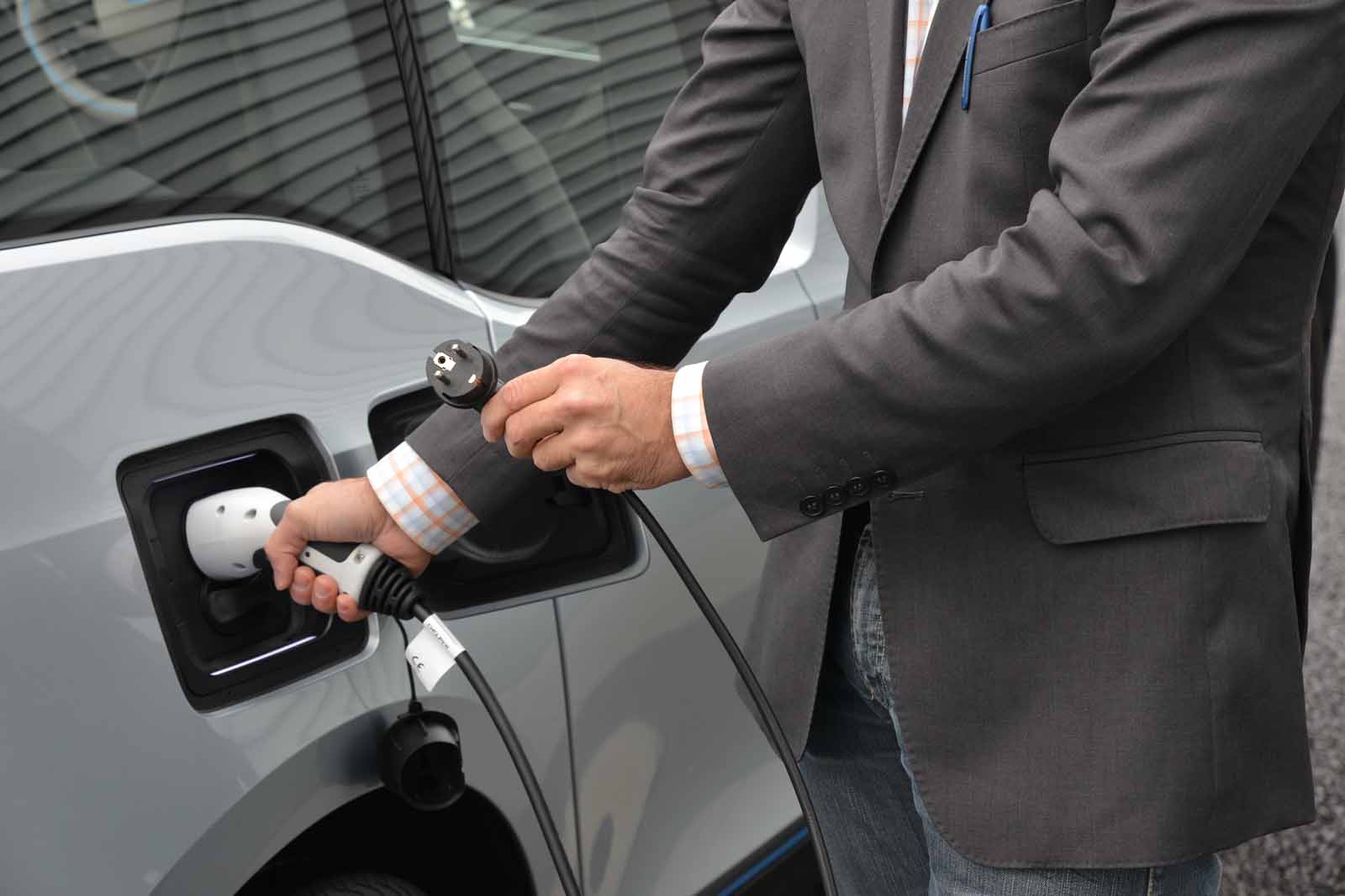 BMW i3 Elektrisk och elektrolysande!