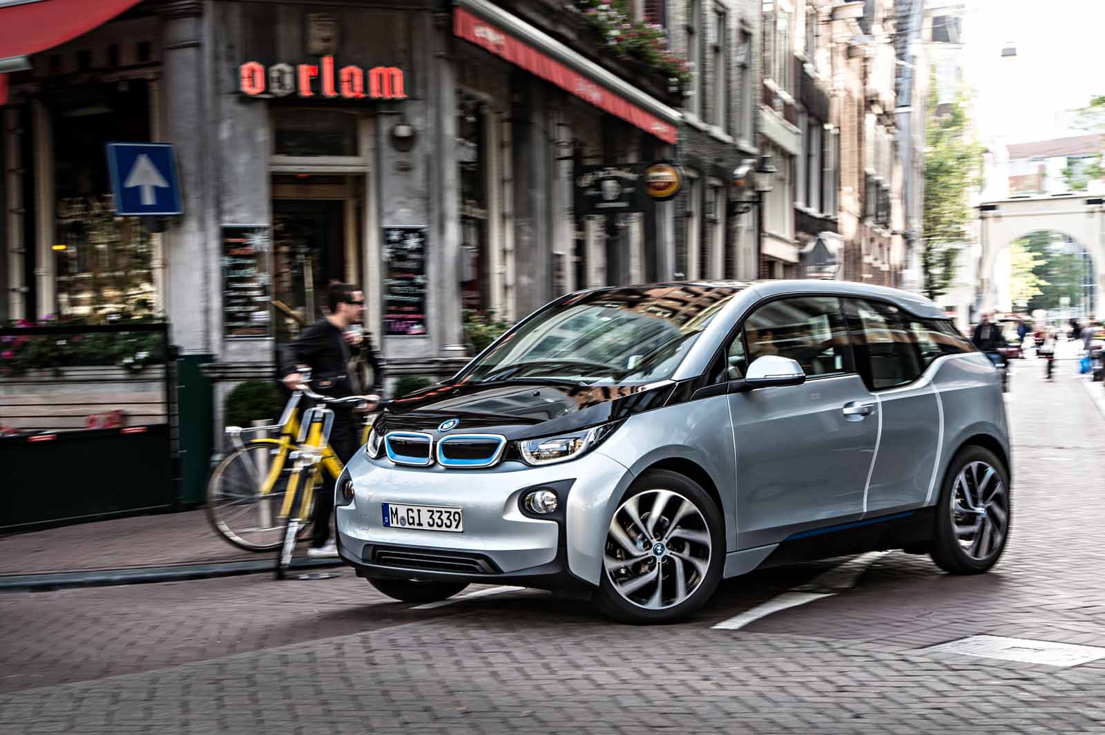 BMW i3 Elektrisk och elektrolysande!