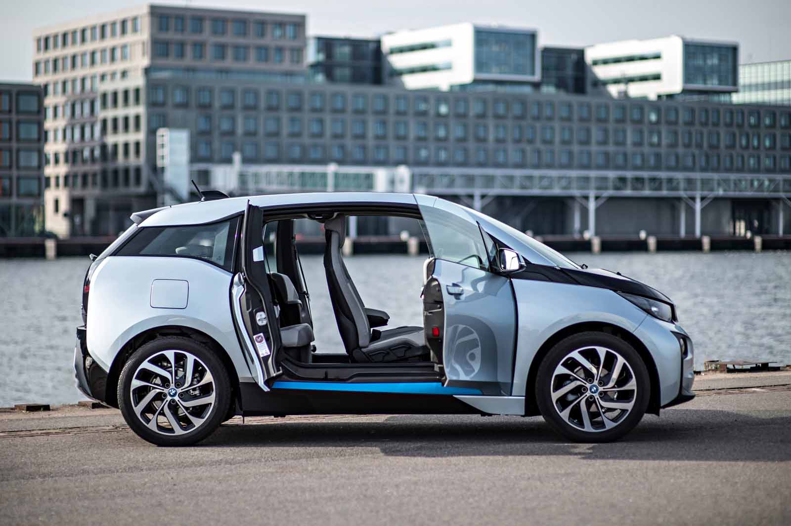 BMW i3 Elektrisk och elektrolysande!