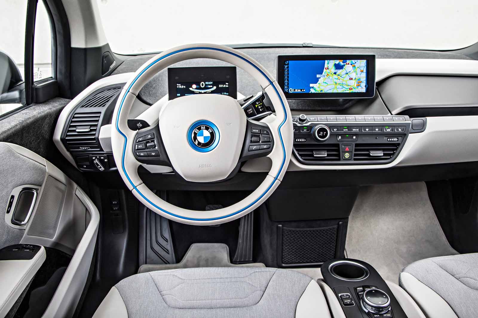 BMW i3 Elektrisk och elektrolysande!