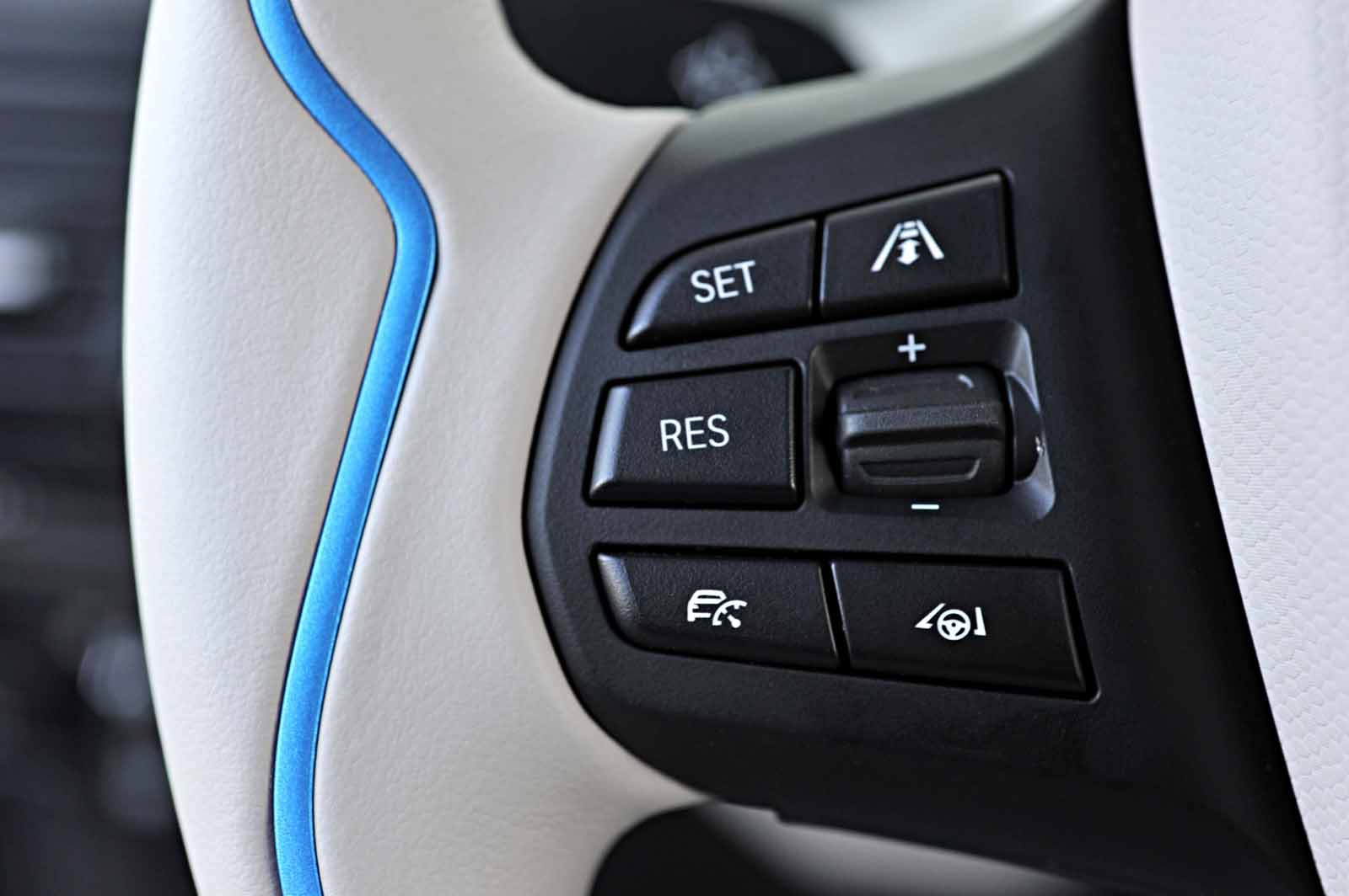 BMW i3 Elektrisk och elektrolysande!