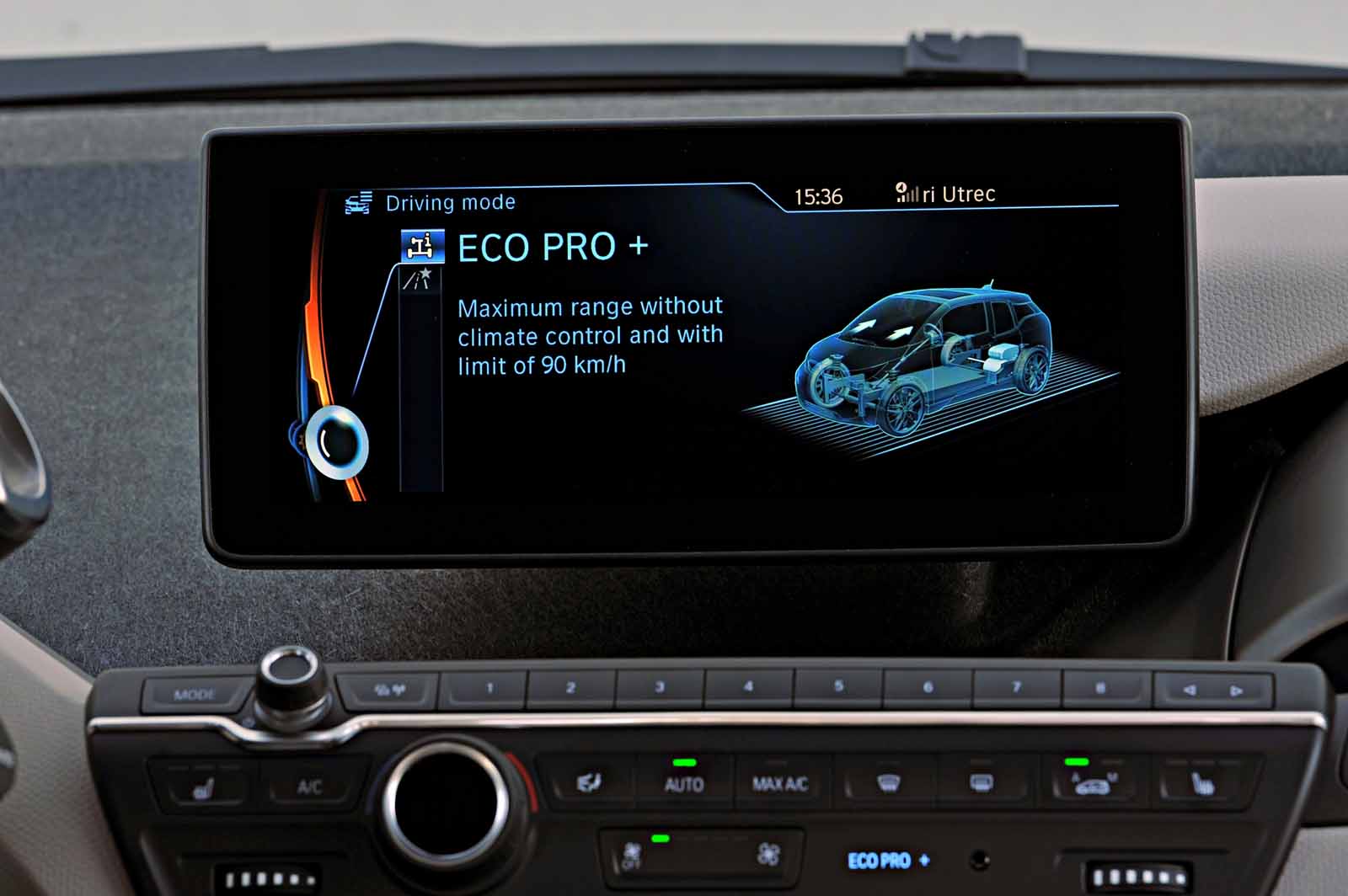 BMW i3 Elektrisk och elektrolysande!