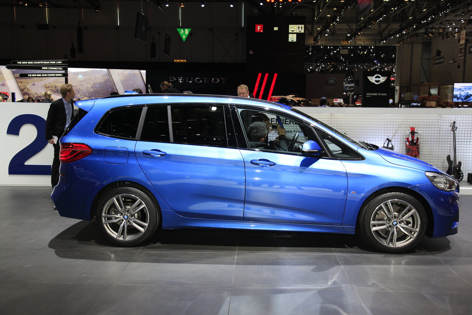 BMW på bilsalongen i Genève 2015