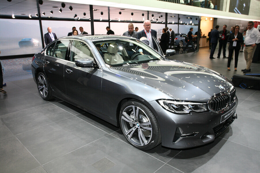 BMW på bilmässan i Paris 2018