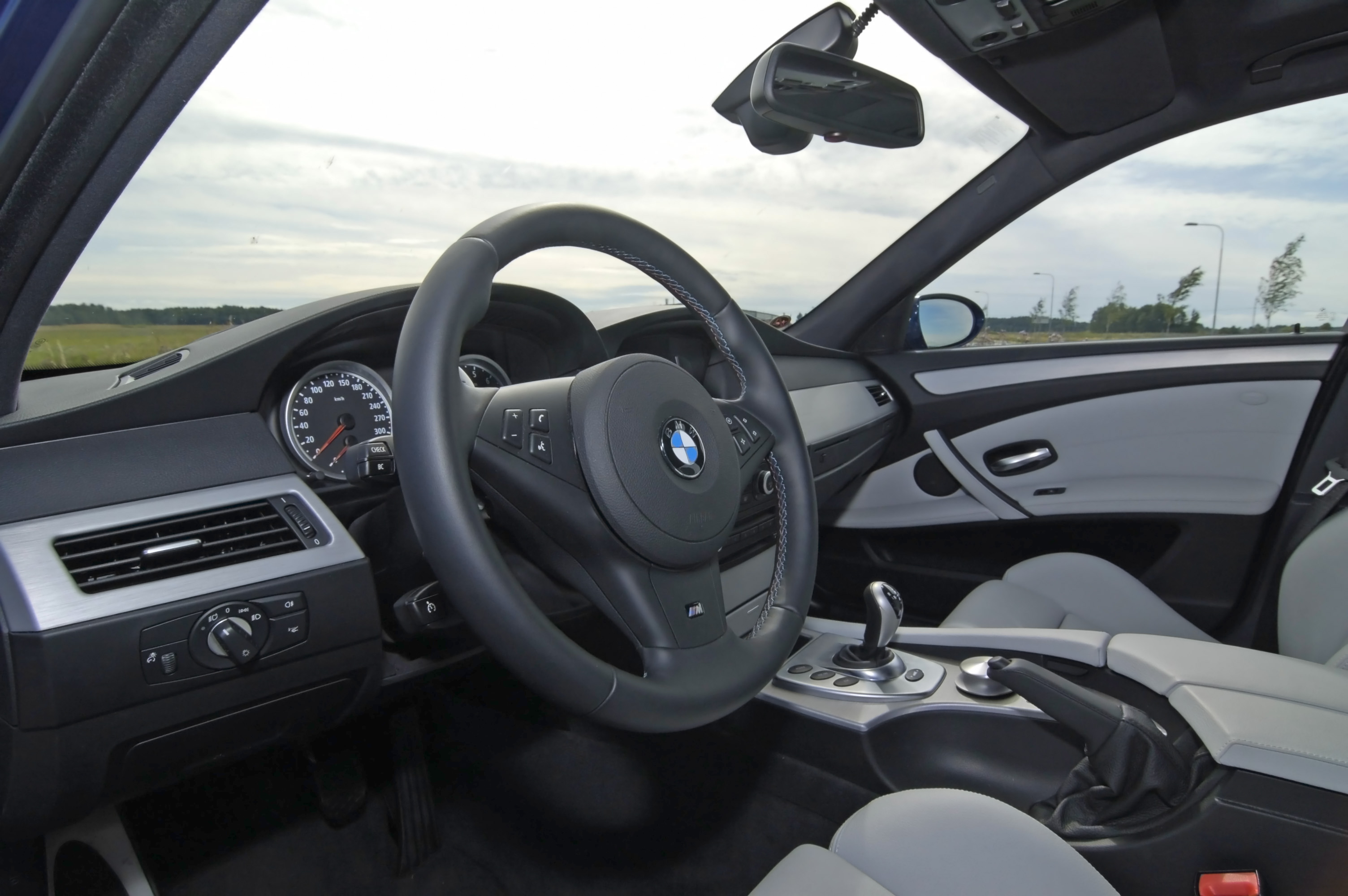 BMW M5 touring – Racerkombins Återkomst