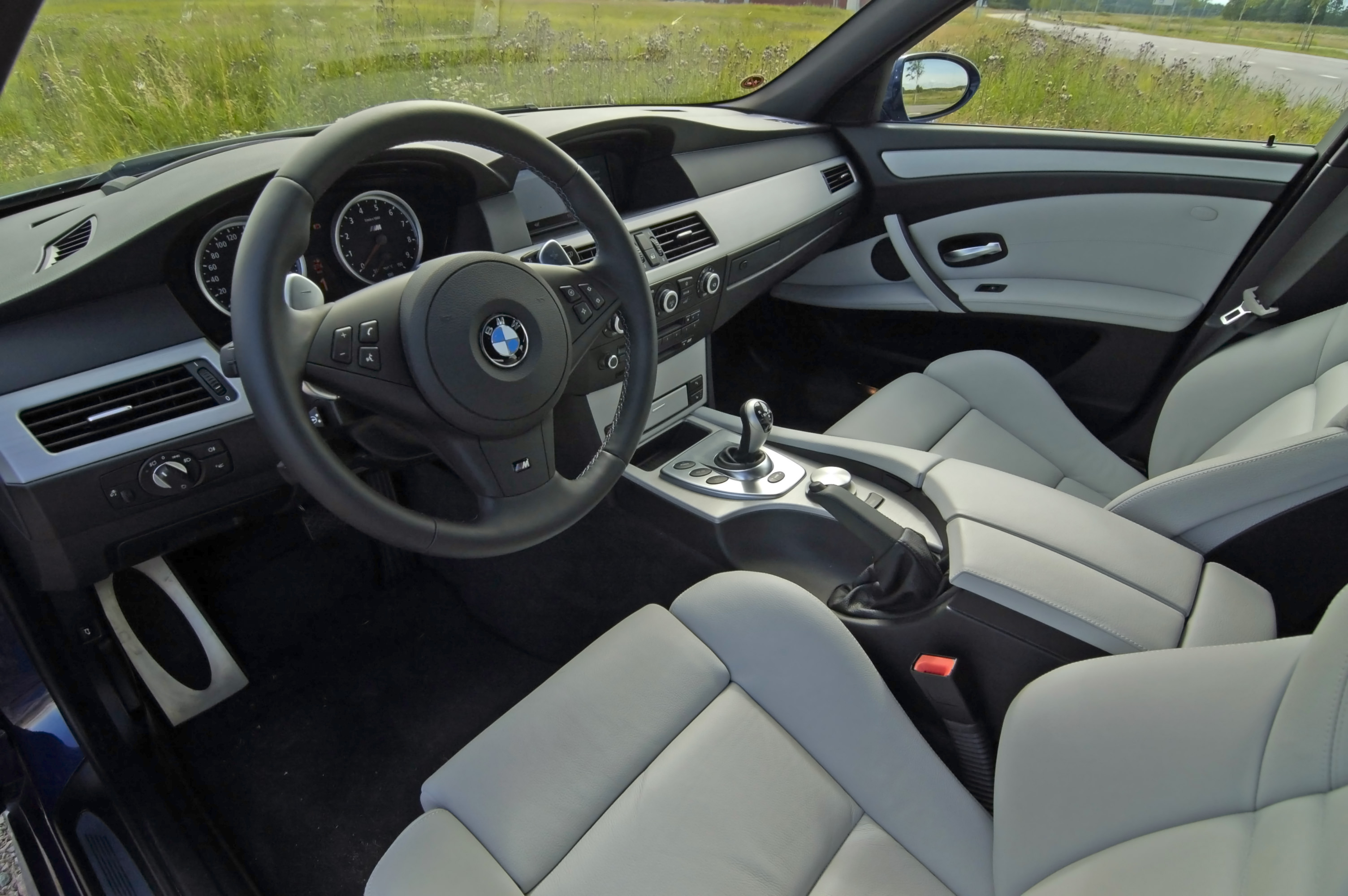 BMW M5 touring – Racerkombins Återkomst