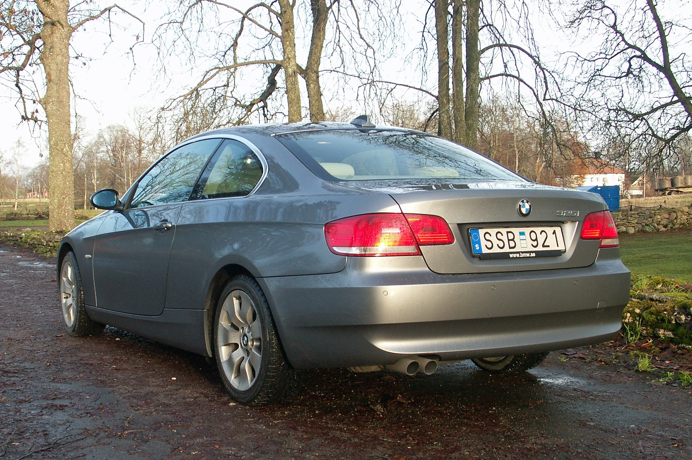 BMW 325i/335i Coupé – två treor för fyra
