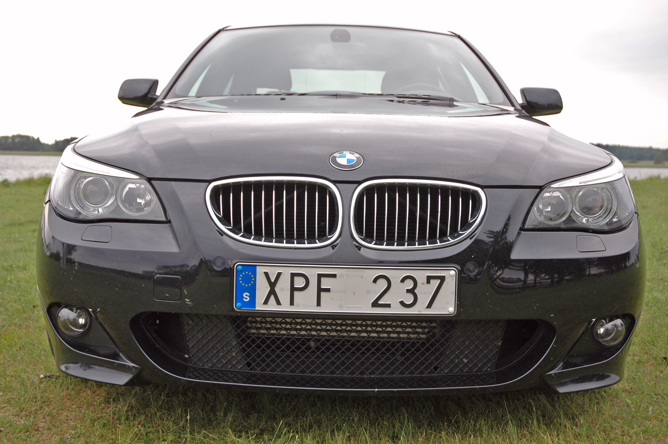 BMW 550i – sofistikerad limousine i M-kläder