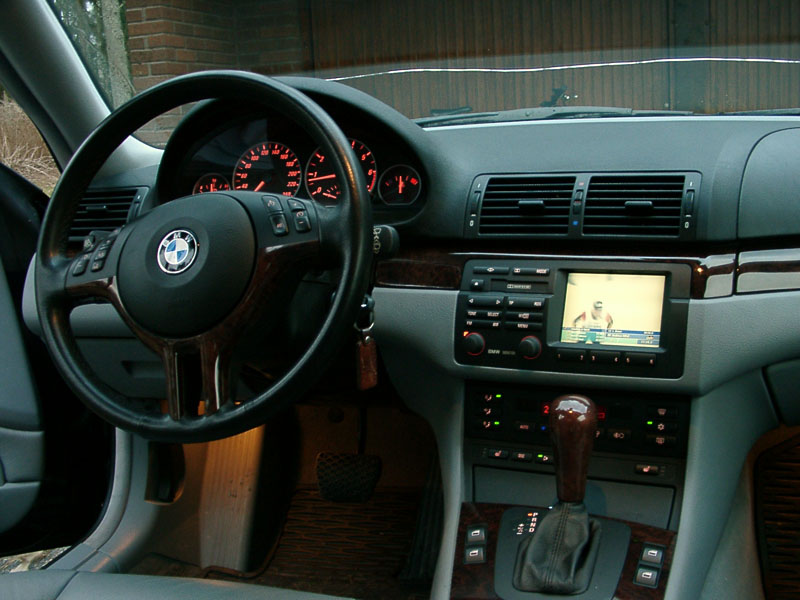 BMW 330CiA